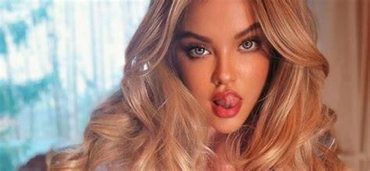 Dana Hamm Height, Age, Boyfriend, Family, Biography & More StarsInformer