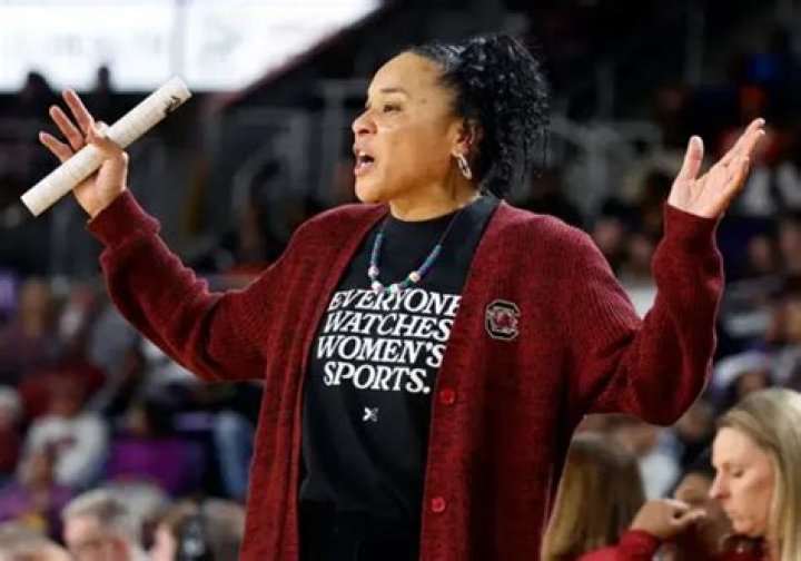 Dawn Staley net worth, husband, career, age, height, biography and