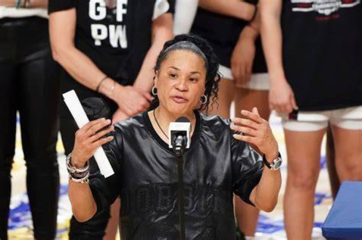 Dawn Staley signs 22.4 million extension at South Carolina The Next