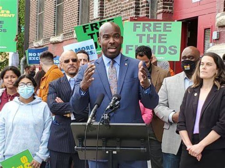 Dawud Bey Speaks on Growing Up in South Philly, Past Street Life + Doin