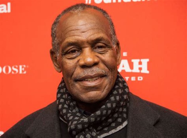 Does Danny Glover have a son?