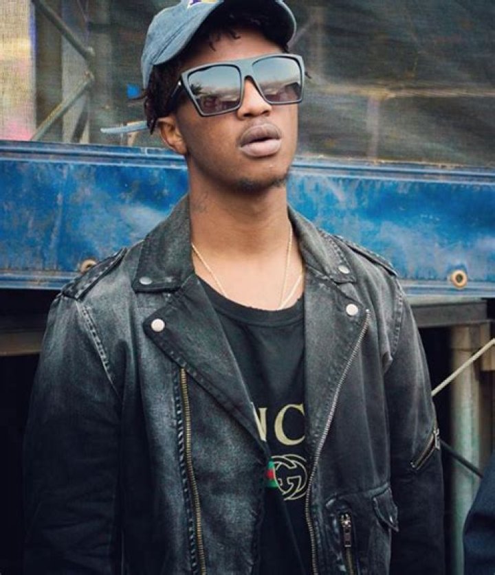 Emtee hints he&rsquo;s not happy with his record Label Ambitiouz