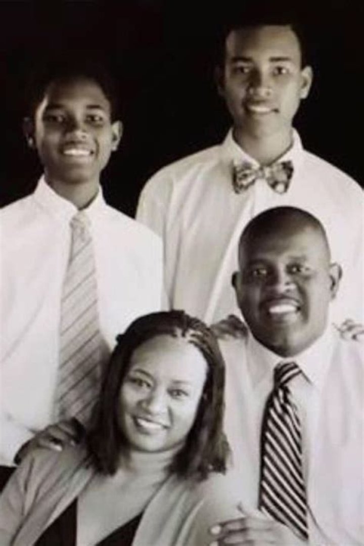 Evan Mobley Family / Five Star Bros Isaiah And Evan Mobley Form A Scary