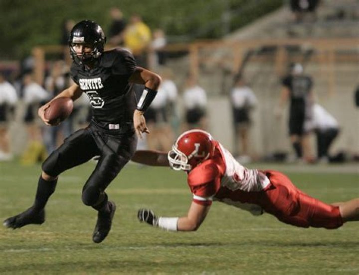 Former Servite, UConn QB and YouTube star John McEntee picked as aide