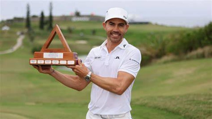 Golfer Camilo Villegas on Seeing a Rainbow During Game That Reminded