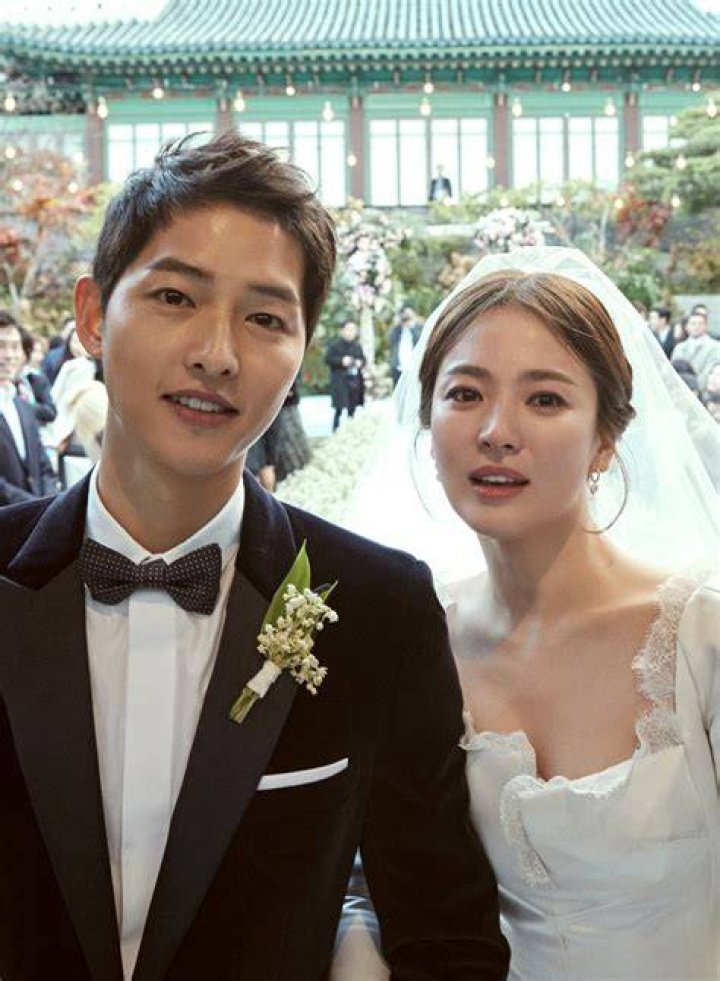 Kdrama Actor Song Joongki Dating Katy Louise Saunders? Reborn Rich