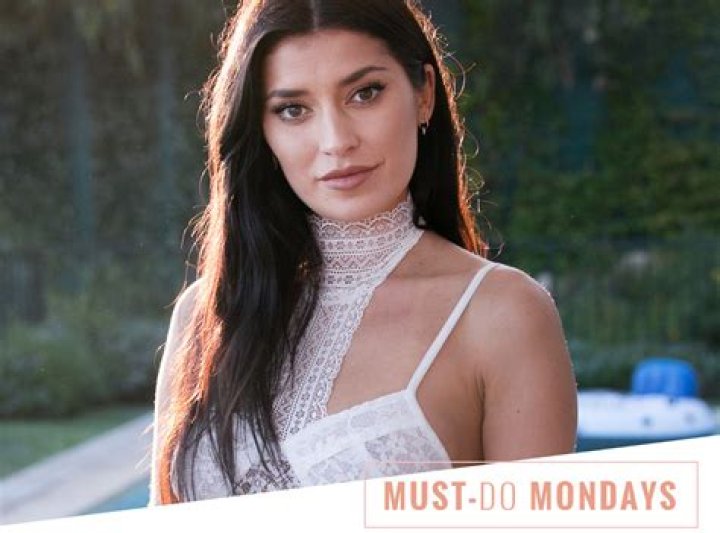 Nicole Williams Used This Forever 21 Product on Her Honeymoon E