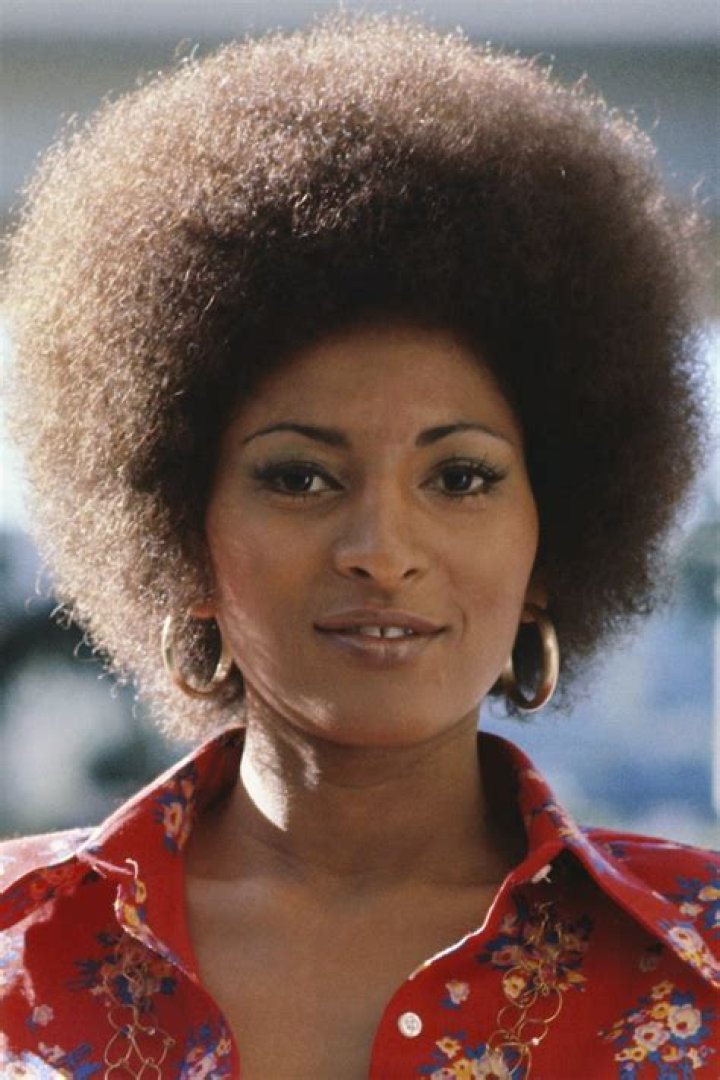 Pam Grier's Heartbreaking Description Of Her Time In Cancer Treatment