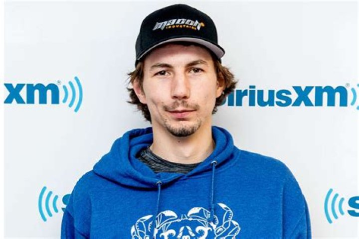 Parker Schnabel's Girlfriend Past Relationships and Current Status