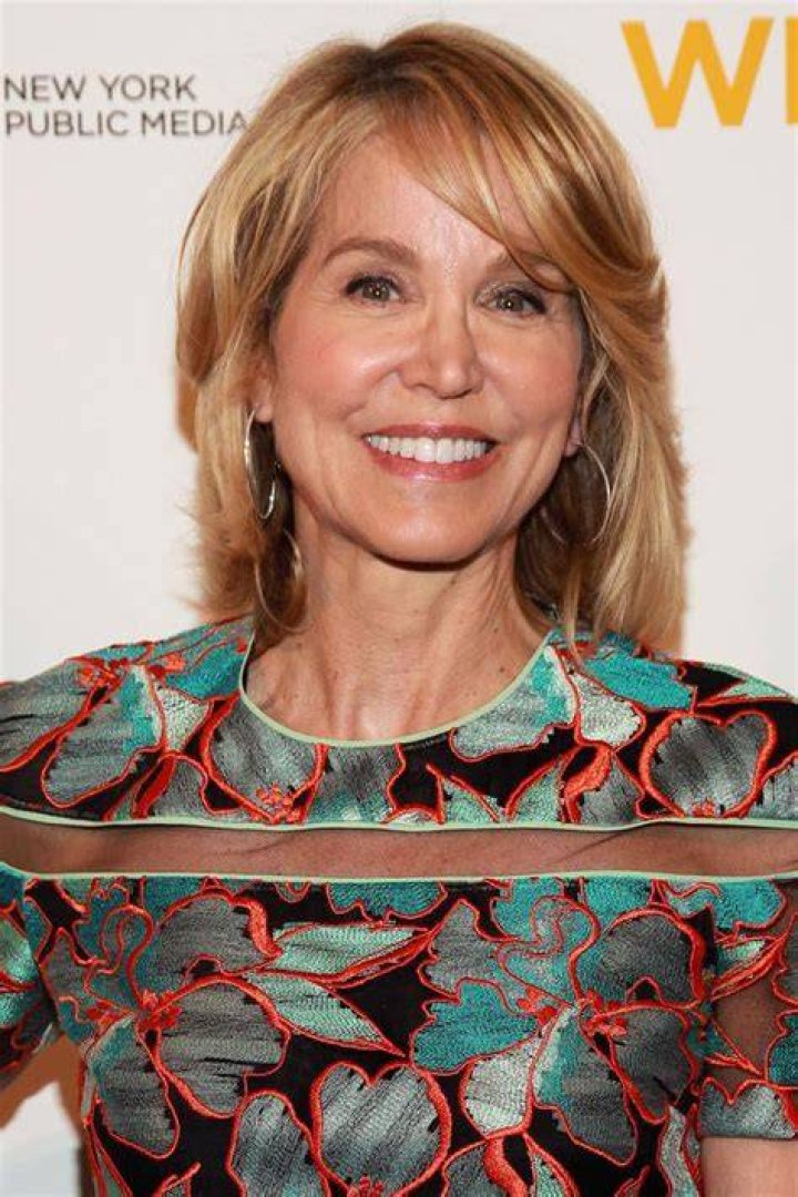 Paula Zahn possesses wellmaintained body measurements even in her 60s
