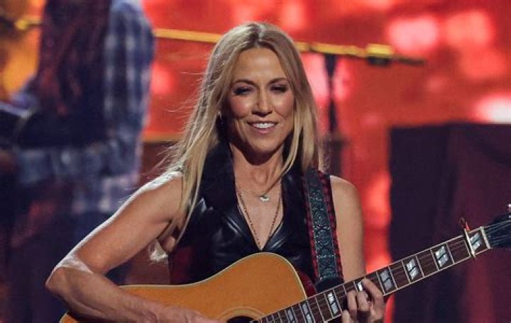 Sheryl Crow Announces 'Songs From the Big Green Barn' Virtual Concerts