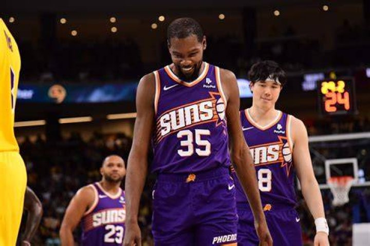 Suns Kevin Durant's 7word response on facing Kyrie Irving, Mavs