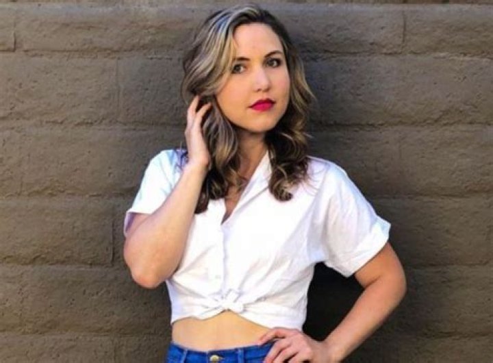 Taylor Tomlinson Wiki, Bio, Age, Height, Weight, Boyfriend
