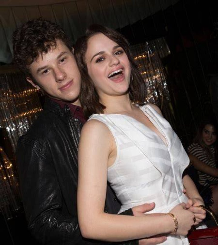 Who is Moderl Family Actor, Nolan Gould Girlfriend?